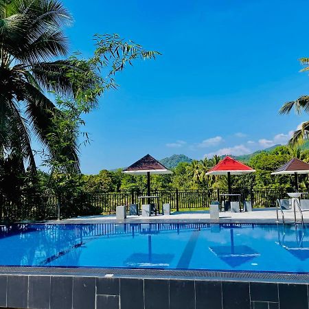 Travellers Halt Hotel Ratnapura Buitenkant foto